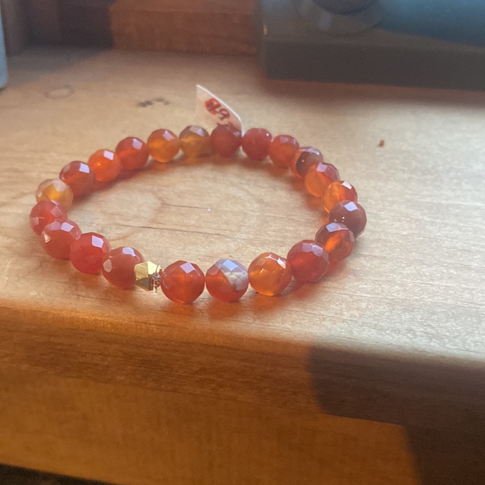 Carnelian faceted beaded stretch bracelet🌺NWTs